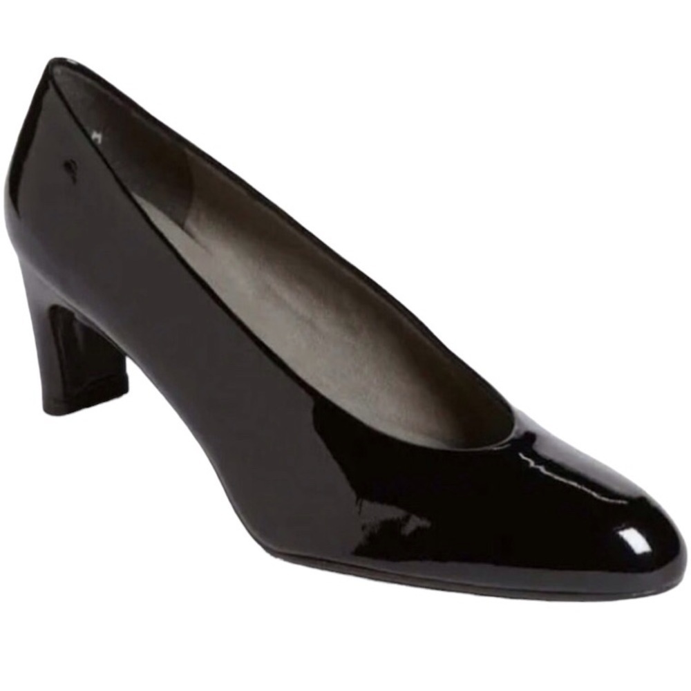 Stuart WEITZMAN Black Patent Leather Narrow Heels l Size 8.5 Narrow